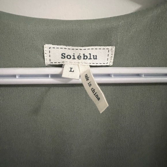 Short sleeve Sage Green Dress. - Picture 3 of 3